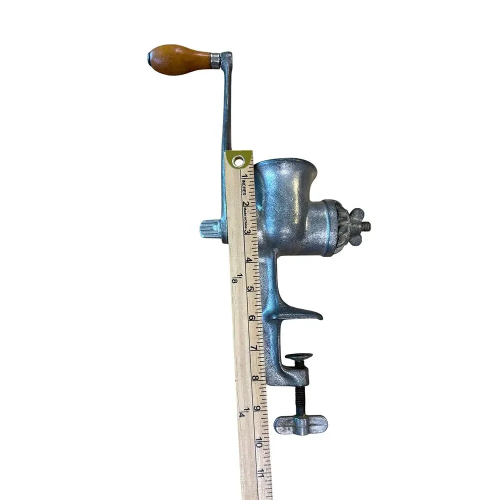 Vintage Universal‎ No 1 Food Chopper Meat Grinder Cast Iron Hand Crank LF&C USA